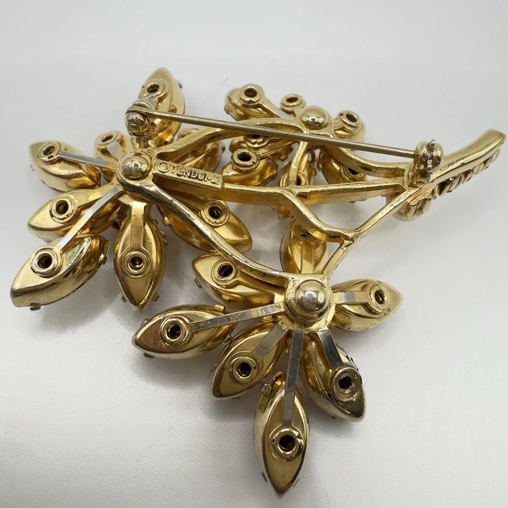 Vintage Vendome Brooch Flower Gold Tone & Rhinestones Flower Pin 3 In BEAUTY